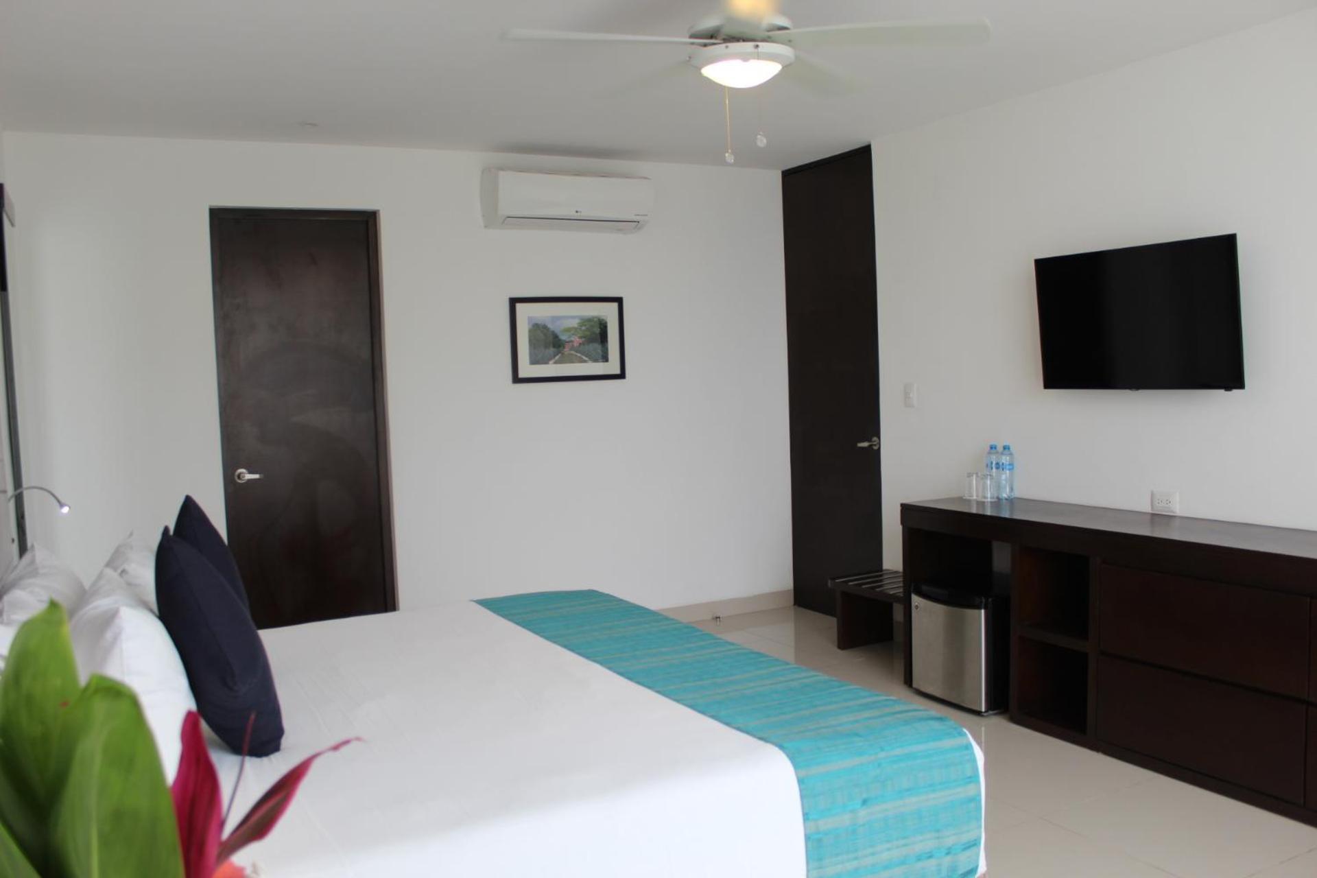 Meson De La Luna Hotel & Spa Мерида Екстериор снимка