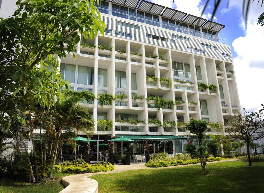 Meson De La Luna Hotel & Spa Мерида Екстериор снимка